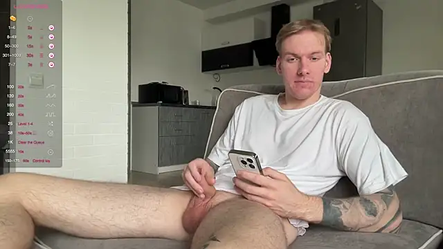 Snapshot of jaffersonlouis chatting on 09.20.25 jaffersonlouis online show from 09.20.25