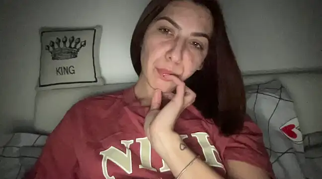 Snapshot of sarrah_rossy chatting on 03.08.25 sarrah rossy online show from 03.08.25