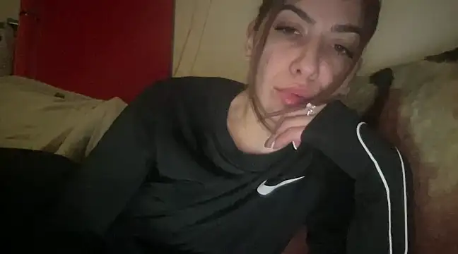 Snapshot of sarrah_rossy chatting on 03.15.25 sarrah rossy online show from 03.15.25