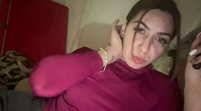 Snapshot of sarrah_rossy chatting on 03.18.25 sarrah rossy online show from 03.18.25