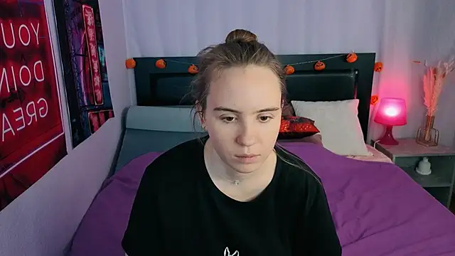 Lika 0ne online show from 11.17.25