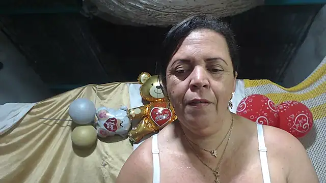 Snapshot of alina_maturehot chatting on 02.23.25 alina maturehot online show from 02.23.25