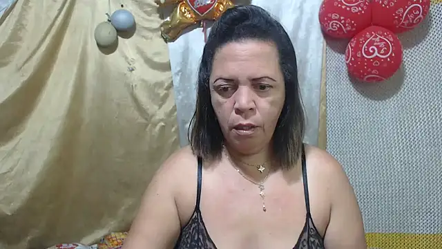 Snapshot of alina_maturehot chatting on 02.27.25 alina maturehot online show from 02.27.25