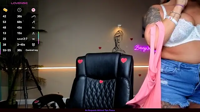 bossyroxy84 online show from 02.19.26