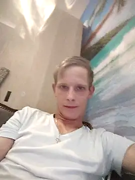 Kamilll94xh online show from 11.19.25