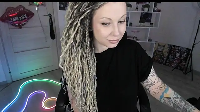 HoneySallyMoore online show from 03.27.26