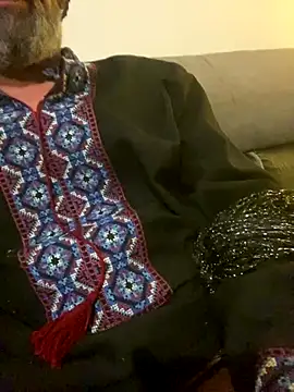 Snapshot of BRUNEETBARBU chatting on 10.19.25 BRUNEETBARBU online show from 10.19.25