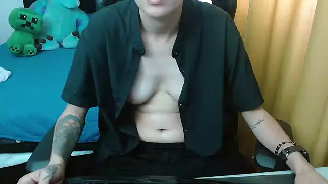 Snapshot of duo_peludoo chatting on 05.08.26 duo peludoo online show from 05.08.26