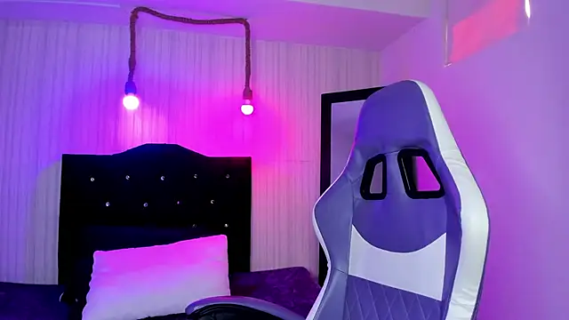 nicky angel1 online show from 11.05.25