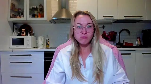 your Goddess Eva online show from 10.02.25