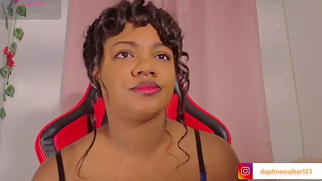 Snapshot of Daphnewalker__ chatting on 02.02.26 Daphnewalker online show from 02.02.26