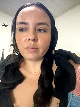 Snapshot of francy20 chatting on 10.04.25 francy20 online show from 10.04.25