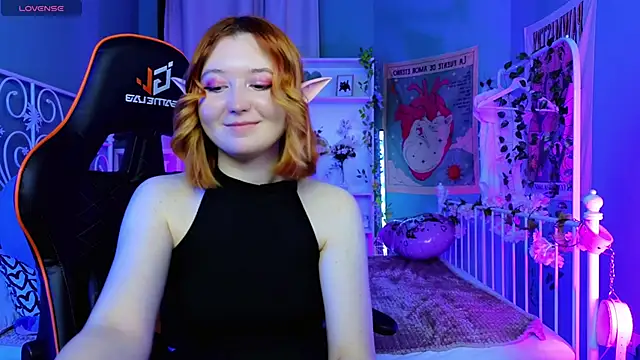 Snapshot of MizukiNoYoru chatting on 02.17.25 MizukiNoYoru online show from 02.17.25