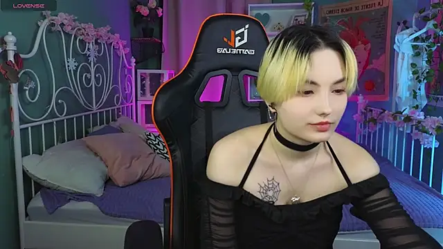 Akemi Sora  online show from 03.01.25