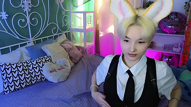 Akemi Sora  online show from 03.19.25