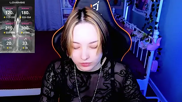 Akemi Sora  online show from 01.16.26