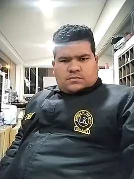 Snapshot of oscarshow24 chatting on 11.07.25 oscarshow24 online show from 11.07.25