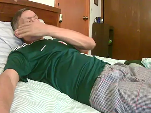 Snapshot of elver271@xh chatting on 11.06.25 elver271xh online show from 11.06.25