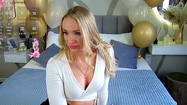 WoW  JuliaBlonde online show from 03.24.26