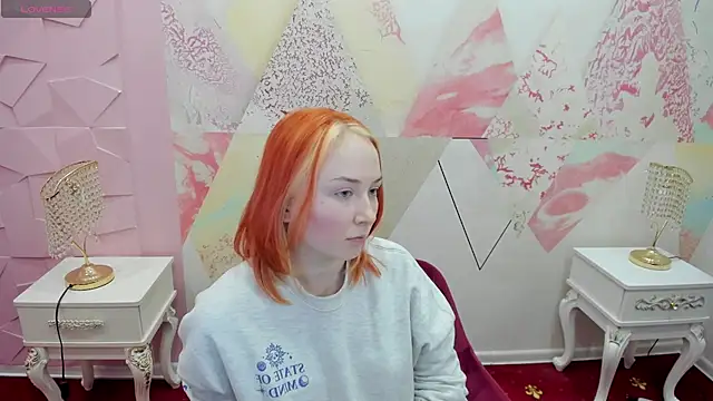 Snapshot of Myst_Rue chatting on 02.11.25 Myst Rue online show from 02.11.25