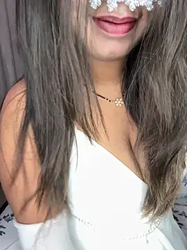 WifyHubby 38 online show from 02.24.26