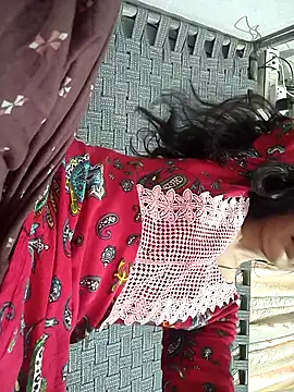 Snapshot of lovely----bhabhi chatting on 02.12.26 lovely----bhabhi online show from 02.12.26