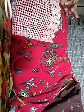 Snapshot of lovely----bhabhi chatting on 02.20.26 lovely----bhabhi online show from 02.20.26