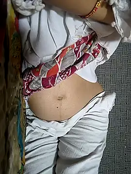 Snapshot of lovely----bhabhi chatting on 02.21.26 lovely----bhabhi online show from 02.21.26