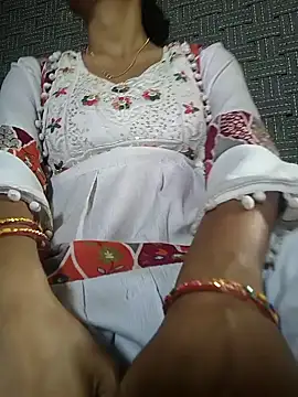 Snapshot of lovely----bhabhi chatting on 02.28.26 lovely----bhabhi online show from 02.28.26