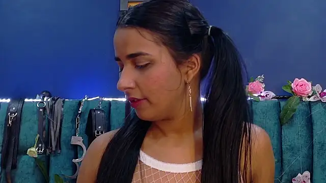 MariamLaraa online show from 03.21.25