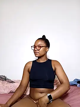 Kylie6lack online show from 02.23.25