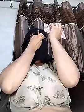 Maraamm online show from 10.27.25