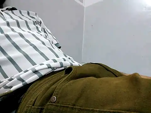 Snapshot of Lustyluckyy chatting on 02.23.25 Lustyluckyy online show from 02.23.25