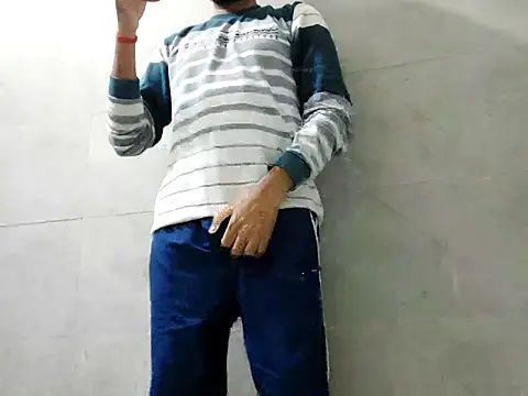 Snapshot of Lustyluckyy chatting on 02.27.25 Lustyluckyy online show from 02.27.25