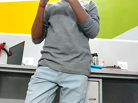 Snapshot of Lustyluckyy chatting on 02.28.25 Lustyluckyy online show from 02.28.25