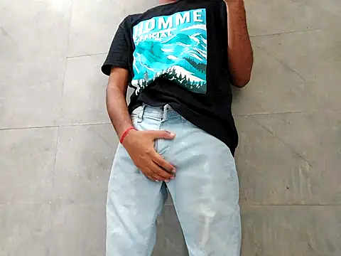 Snapshot of Lustyluckyy chatting on 09.14.25 Lustyluckyy online show from 09.14.25