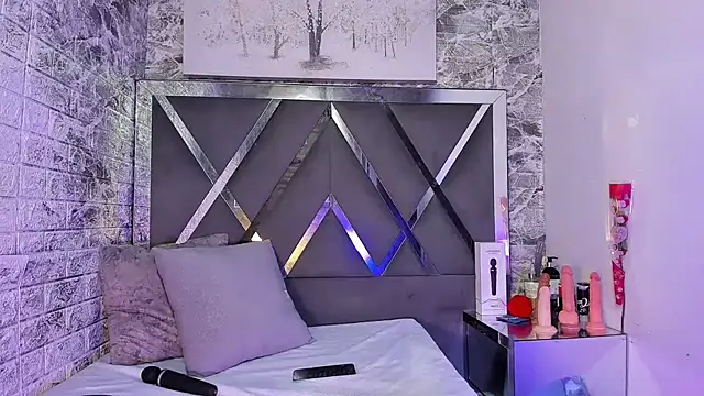 EvansDarling online show from 02.14.26