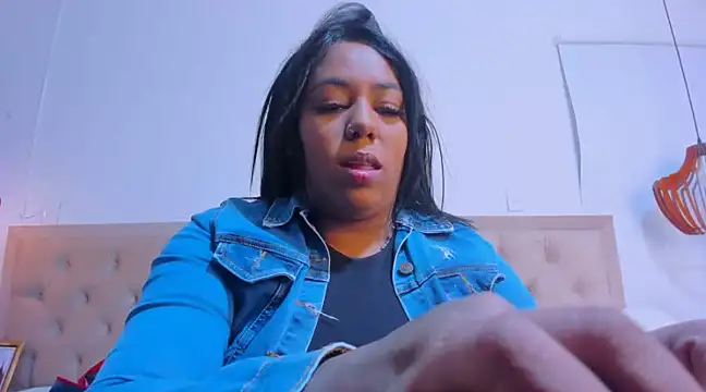 emma purple  online show from 03.07.25