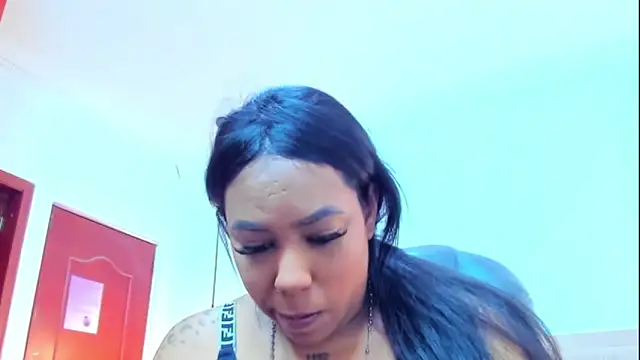 emma purple  online show from 09.08.25