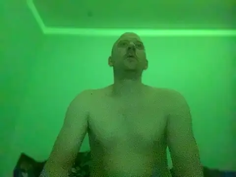 Snapshot of Krzysiekg123 chatting on 02.23.25 Krzysiekg123 online show from 02.23.25