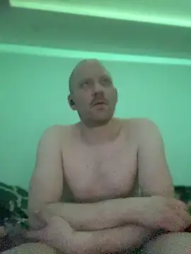 Snapshot of Krzysiekg123 chatting on 03.01.25 Krzysiekg123 online show from 03.01.25