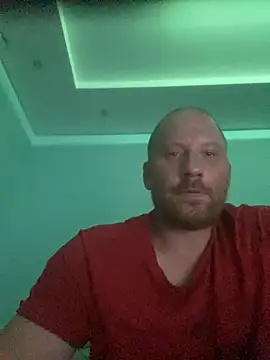 Snapshot of Krzysiekg123 chatting on 10.15.25 Krzysiekg123 online show from 10.15.25