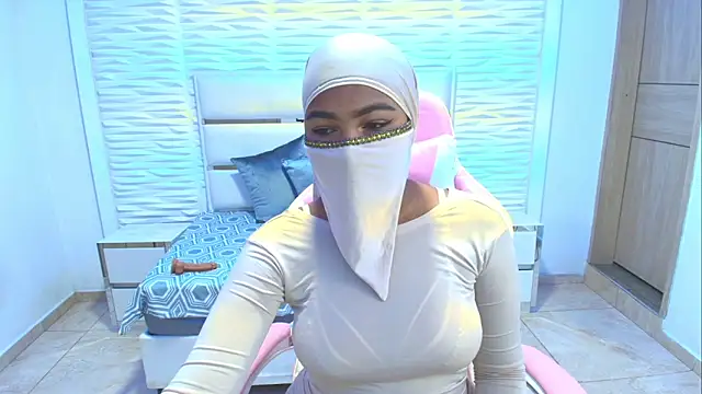 Zafira kazenn online show from 02.14.25
