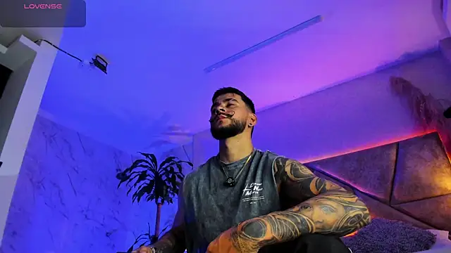 DickGriffith  online show from 10.04.25