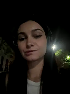 Snapshot of lunalovelee chatting on 09.26.25 lunalovelee online show from 09.26.25