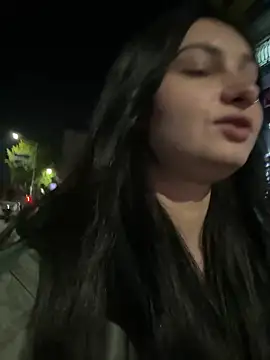 Snapshot of lunalovelee chatting on 11.05.25 lunalovelee online show from 11.05.25