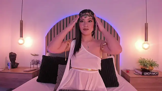 Snapshot of KenyaCopper chatting on 11.01.25 KenyaCopper online show from 11.01.25