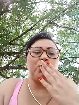 promiscuous-indecent-momm online show from 02.12.25