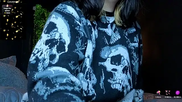 Snapshot of scarleth_shadow chatting on 10.01.25 scarleth shadow online show from 10.01.25