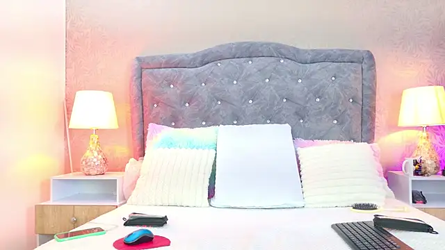 YesyHills online show from 03.22.26